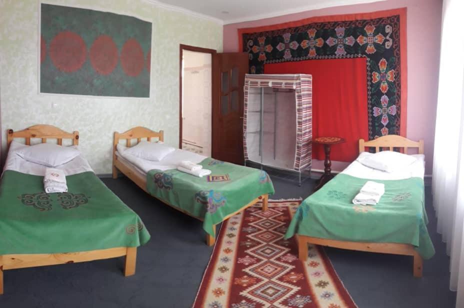 Guest House Emily Bokonbayevo 外观 照片