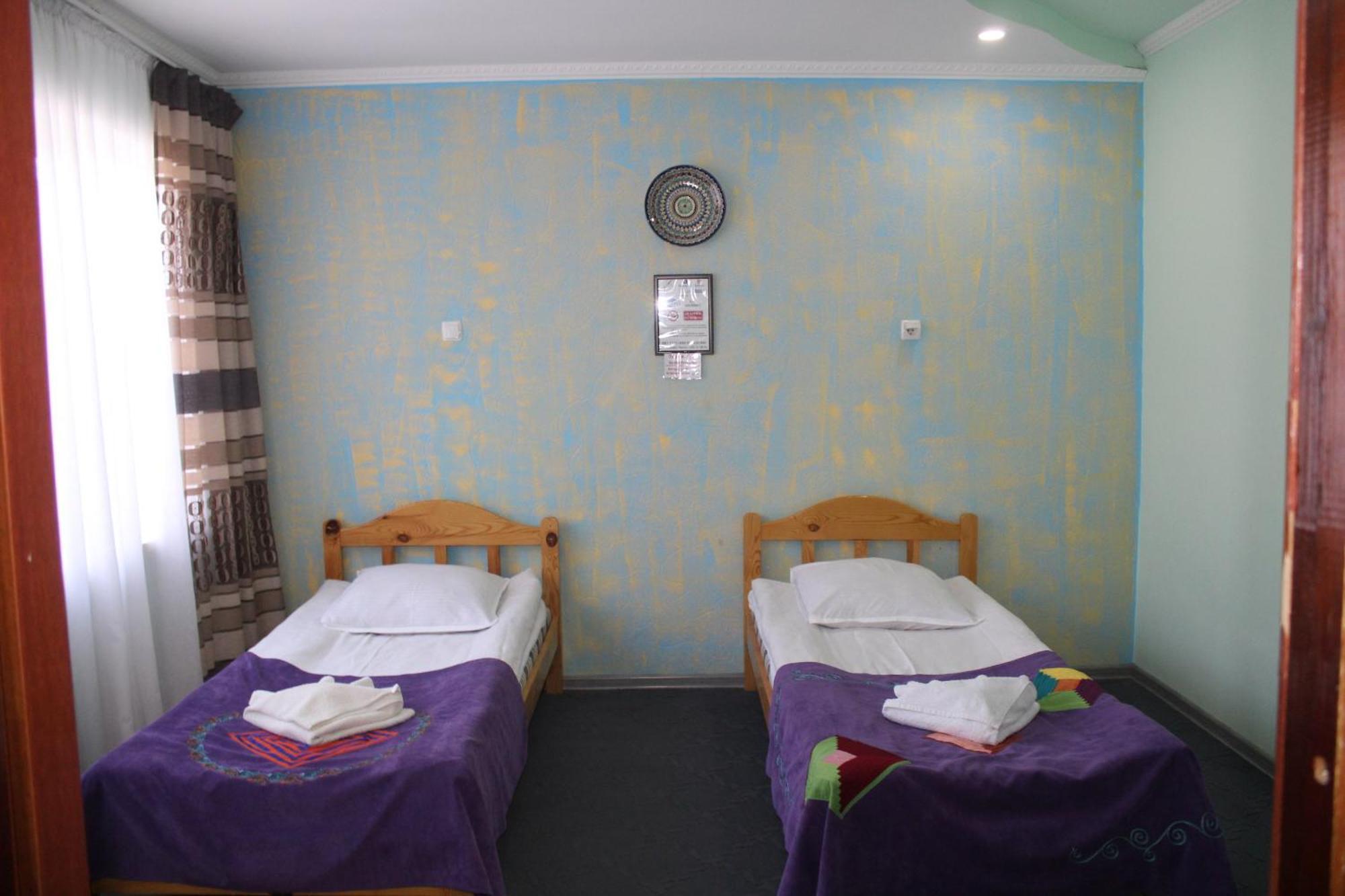 Guest House Emily Bokonbayevo 外观 照片