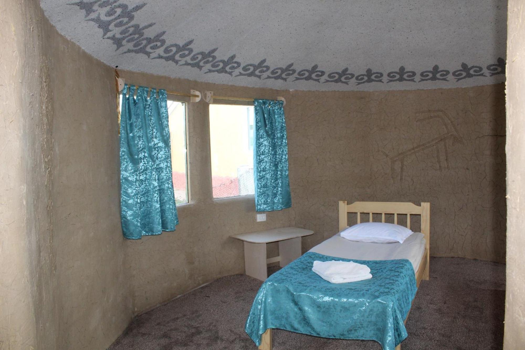 Guest House Emily Bokonbayevo 外观 照片