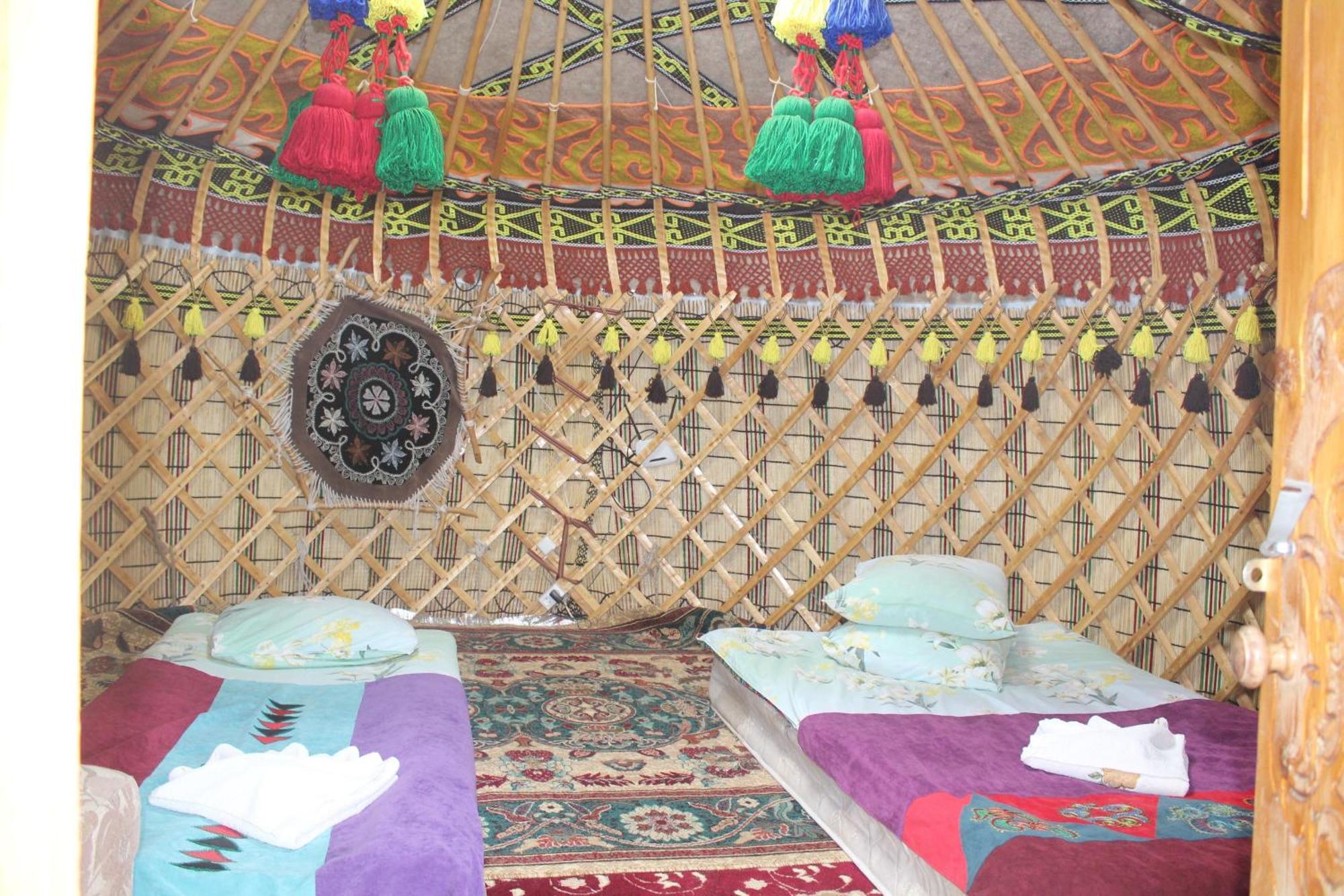 Guest House Emily Bokonbayevo 外观 照片