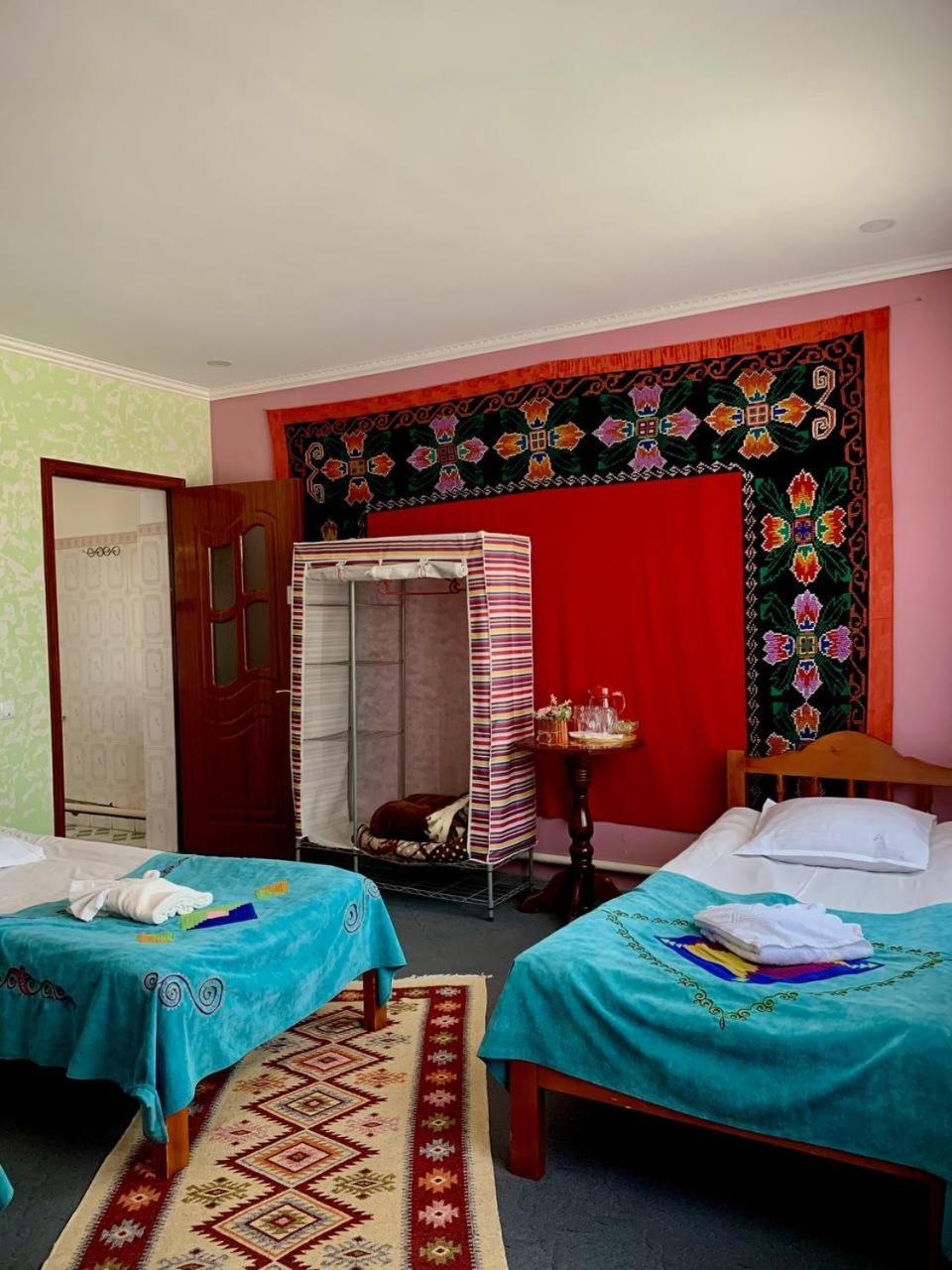 Guest House Emily Bokonbayevo 外观 照片